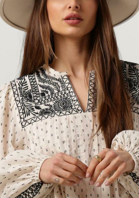 Witte SUMMUM Blouses BLOUSE EMBROIDERY DOBBY - large