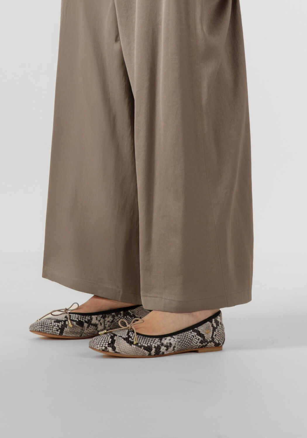 Zwarte FRED DE LA BRETONIERE Ballerina's IDRIS BALLETTO - large