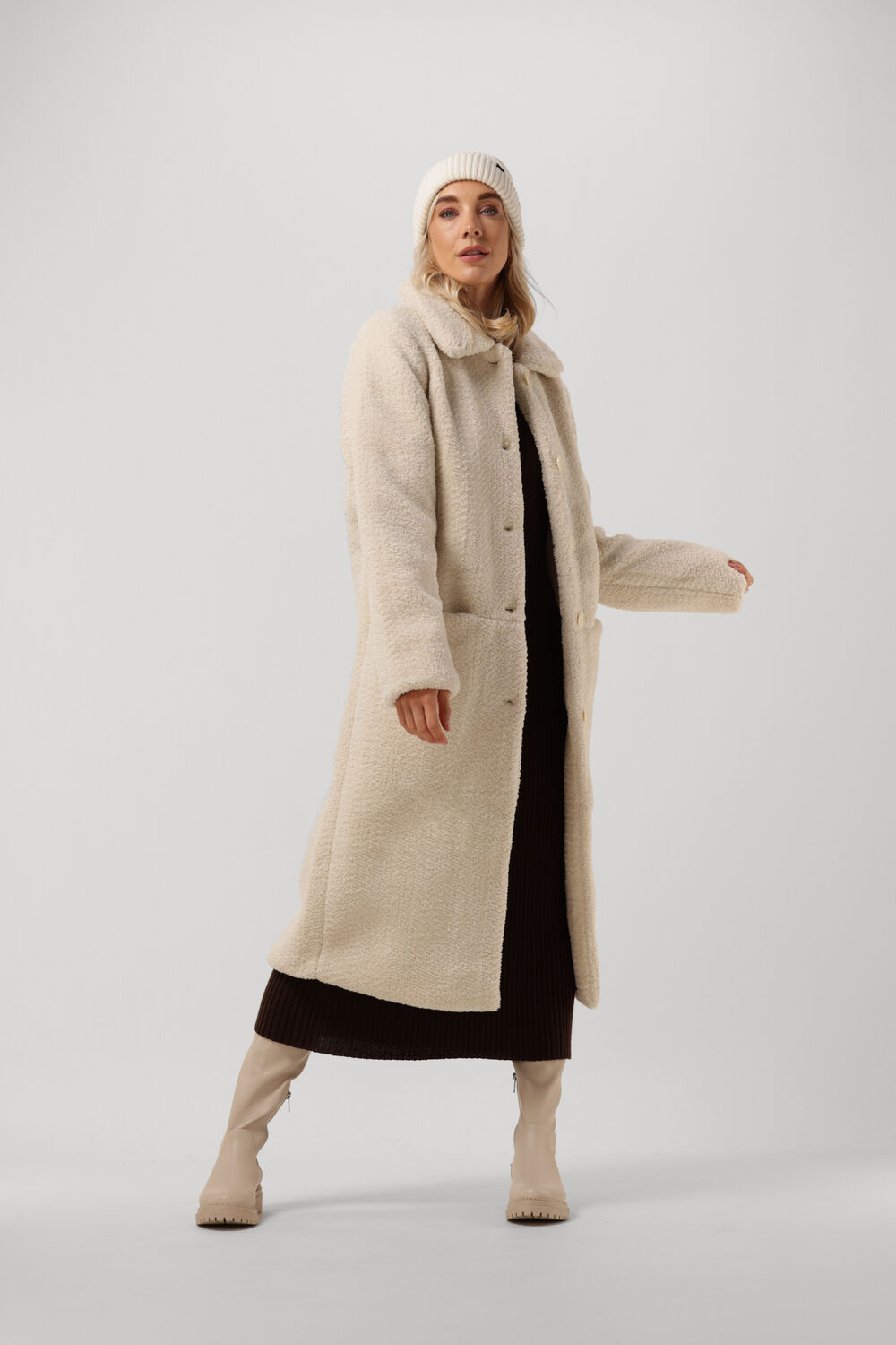 Moussy coat top
