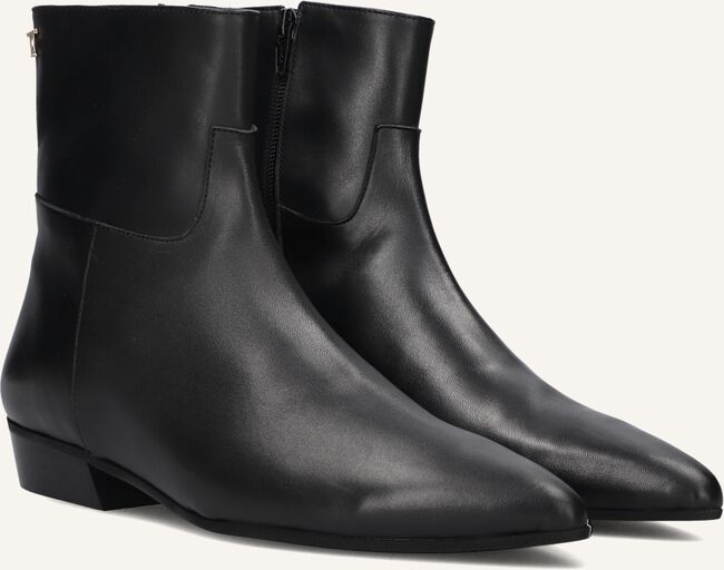 TORAL BELINDA TORAL BELINDA - large