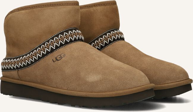 Cognac UGG Vachtlaarzen CLASSIC MINI CRESCENT Cognac UGG Vachtlaarzen CLASSIC MINI CRESCENT - large
