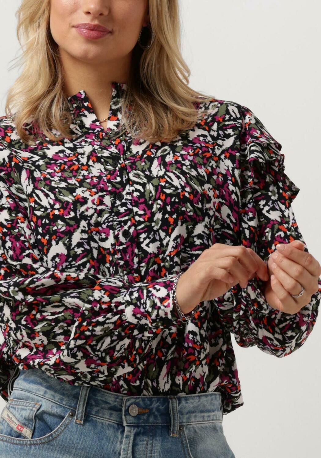 ALIX THE LABEL Dames Blouses Ladies Woven Blurry Flower Blouse Multi