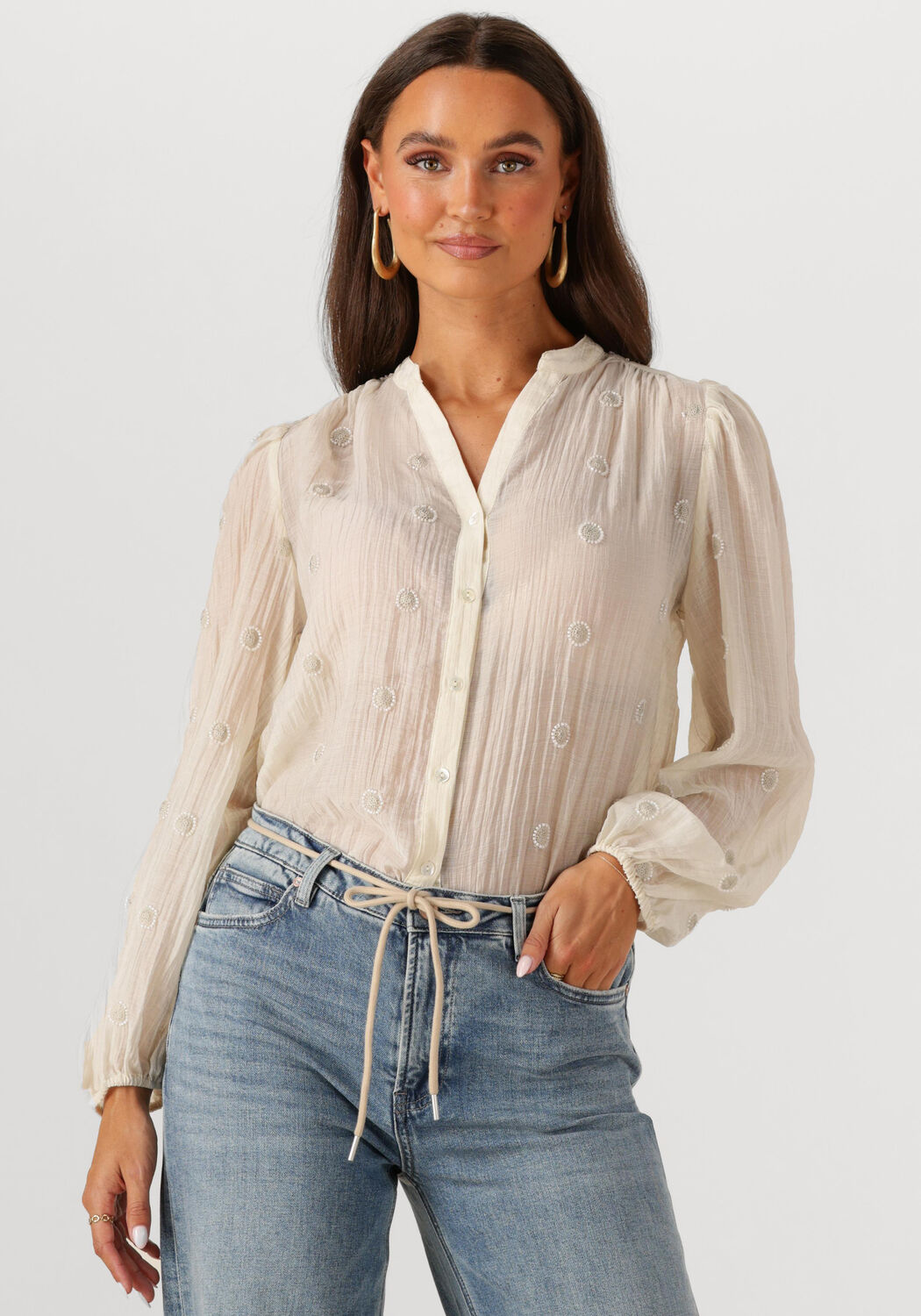 NUKUS Dames Blouses Rosan Blouse Embroidery Gebroken Wit