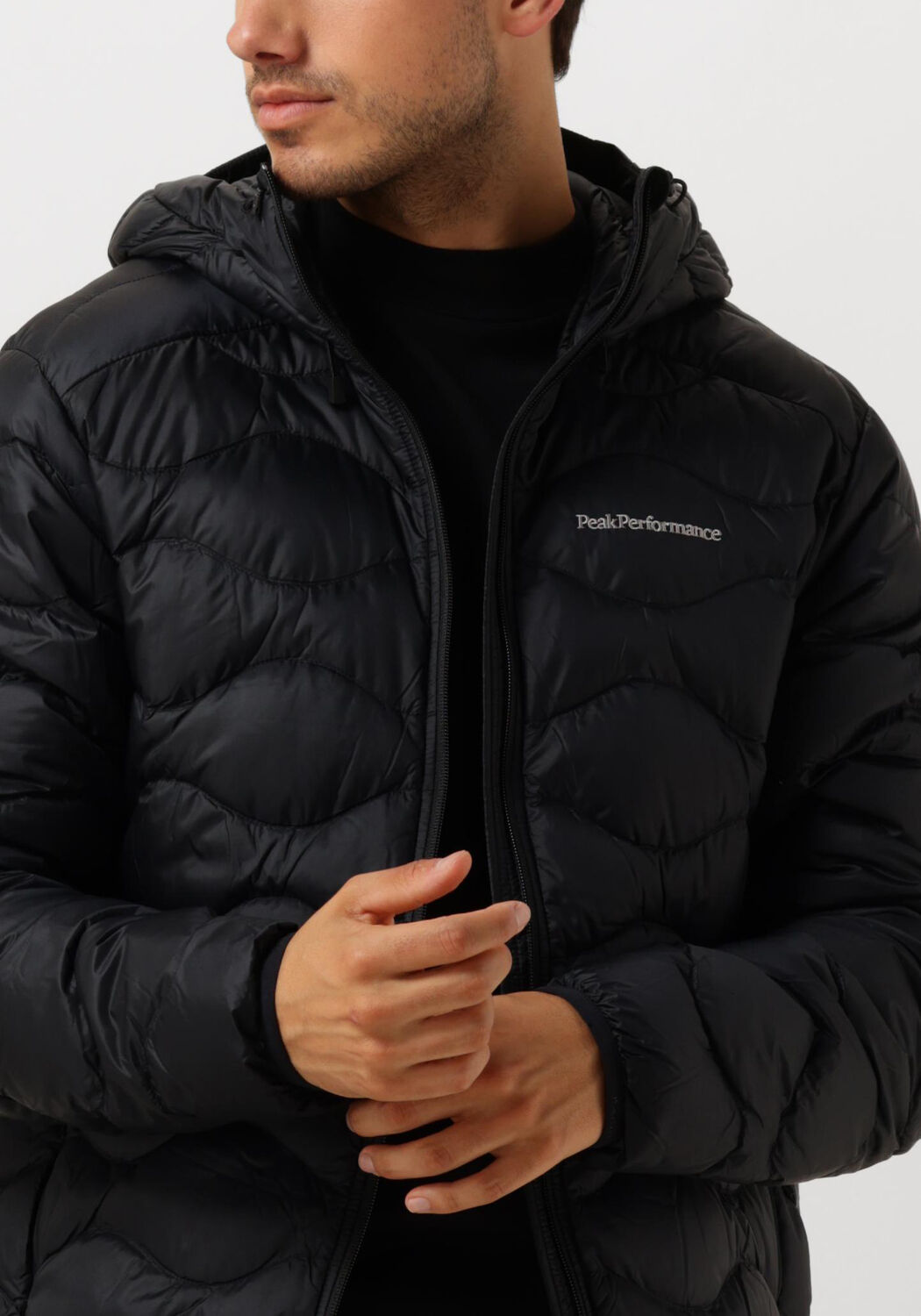 PEAK PERFORMANCE Heren Jassen M Helium Down Hood Jacket Zwart