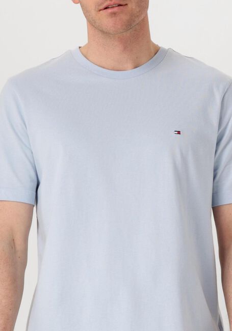 Lichtblauwe TOMMY HILFIGER T-shirt ESS SEASONAL REG FIT SOLID TEE - large