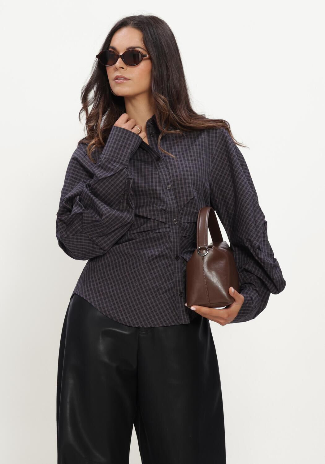 Donkergrijze NOTRE-V Blouses NV-ISA MINI CHECK - large
