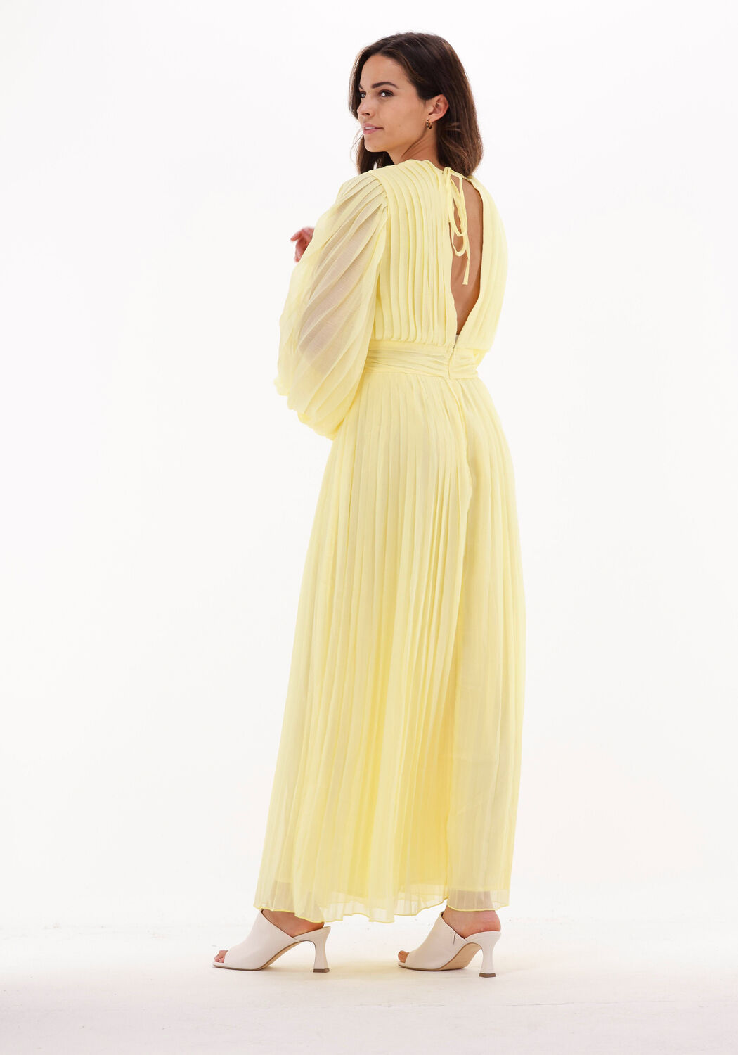 Gele NA KD Maxi jurk PLEATED CHIFFON MIDI DRESS Omoda