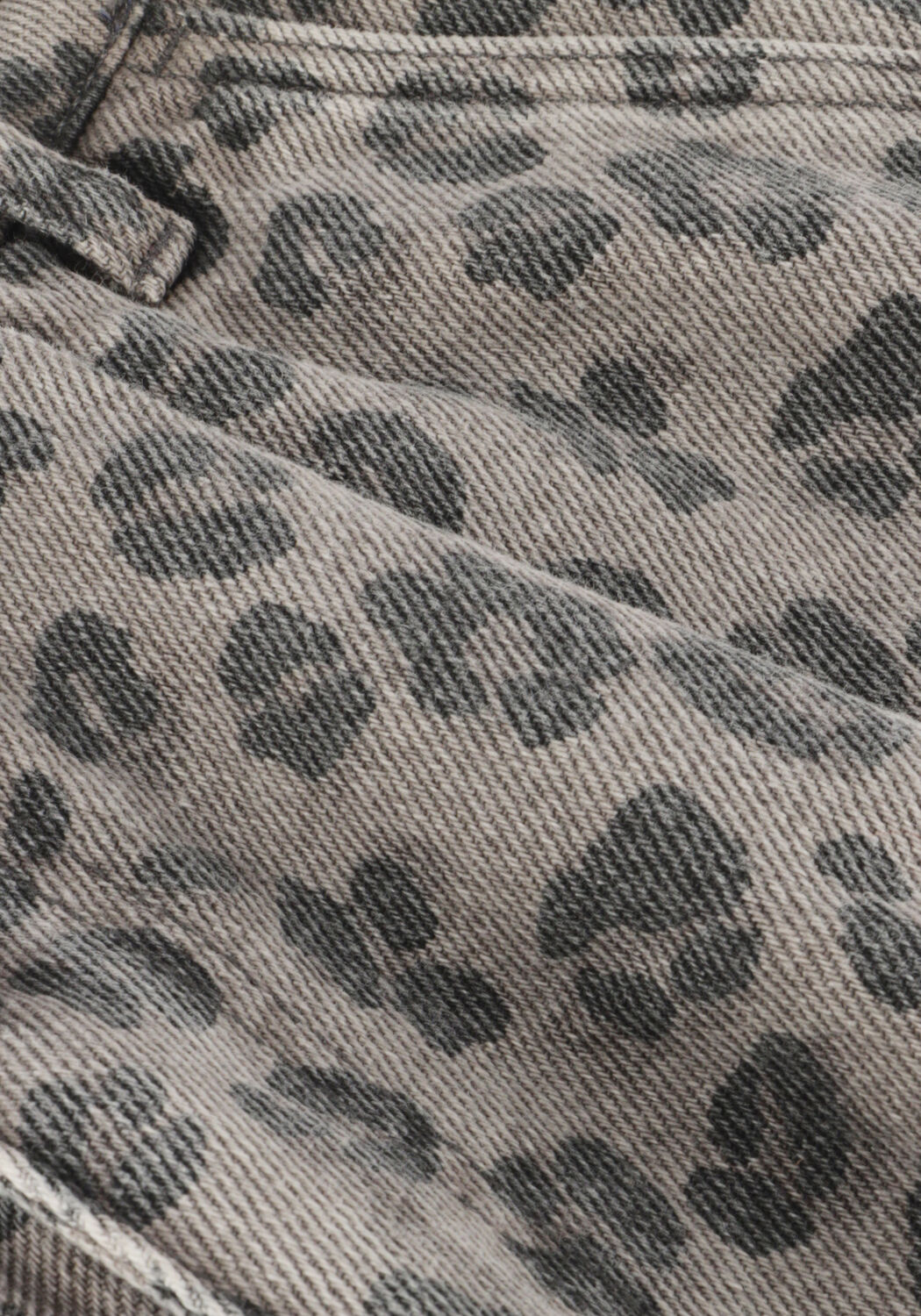 Ecru BY-BAR Shorts JUNE GREEN CHEETAH SHORT - large