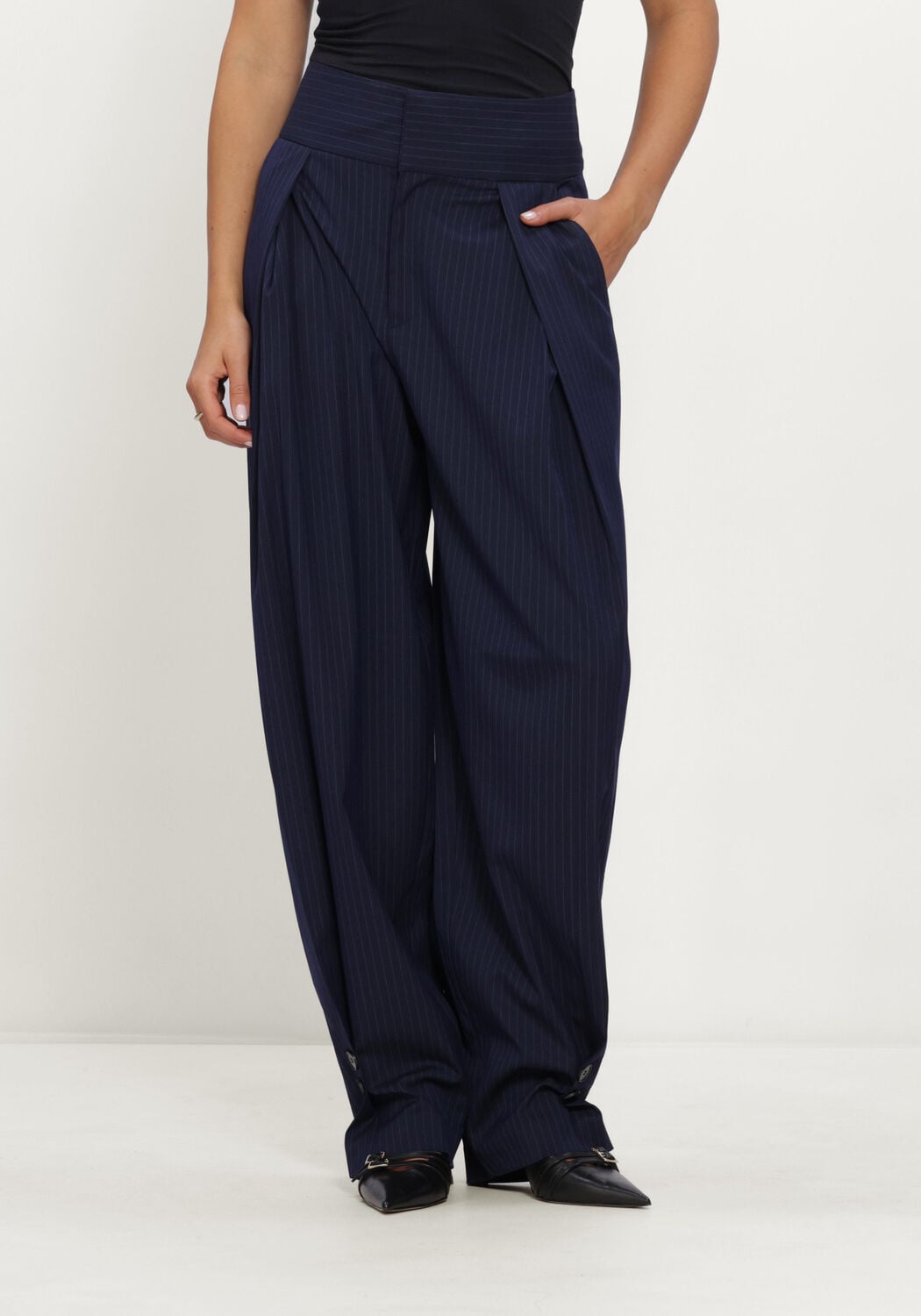 Donkerblauwe HAUTE L'AMITI&Eacute; Broeken NAVY PIN PLEAT TALL PANT