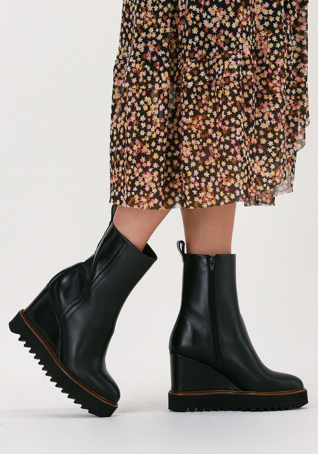 Zwarte NOTRE-V Enkellaarsjes 17404 - large