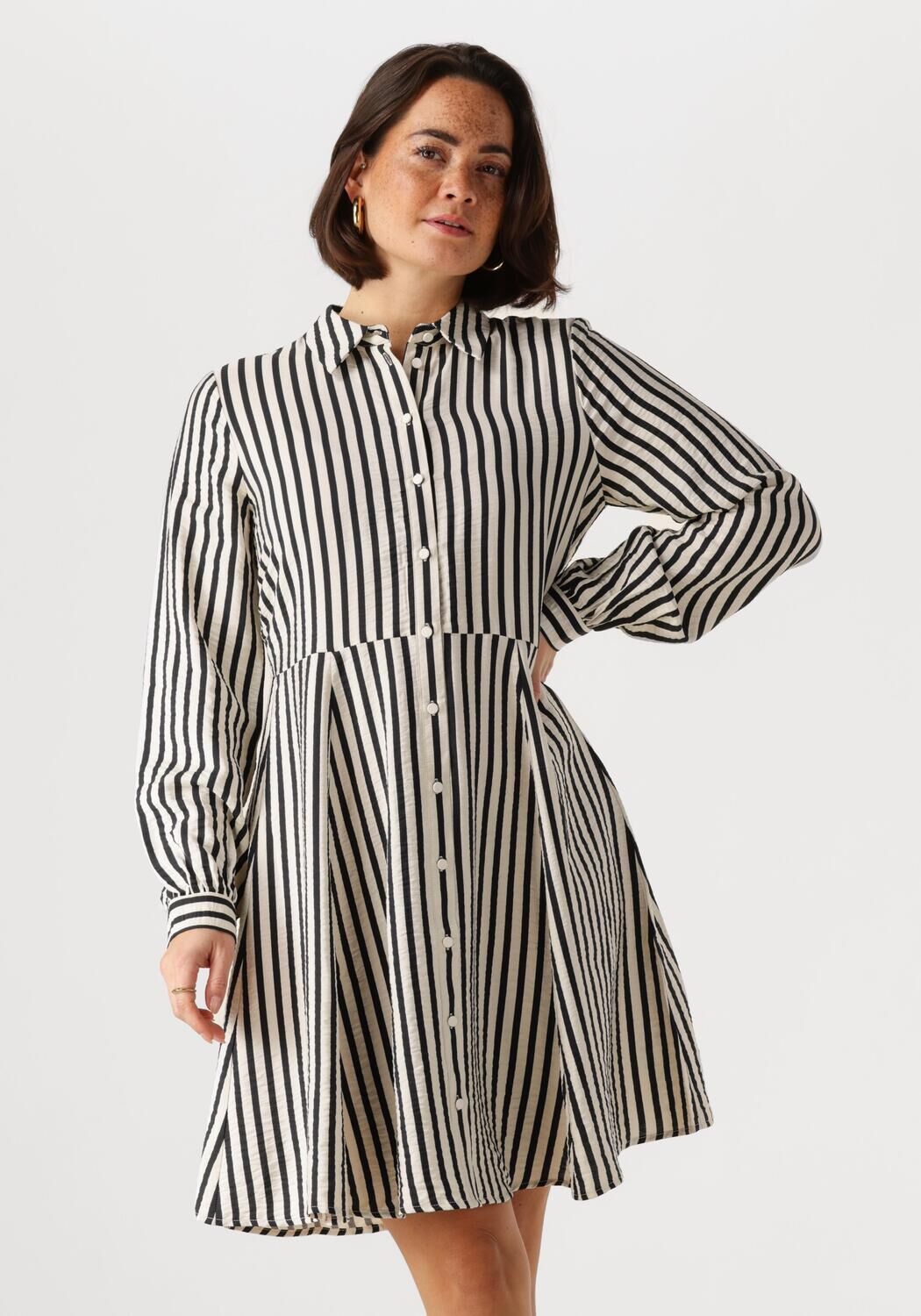 Y.A.S Beige Overhemdjurk voor stijlvolle vrouwen Beige Dames