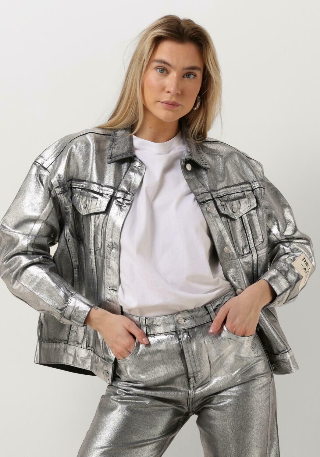 ALIX THE LABEL Dames Jassen Ladies Woven Silver Denim Jacket Zilver