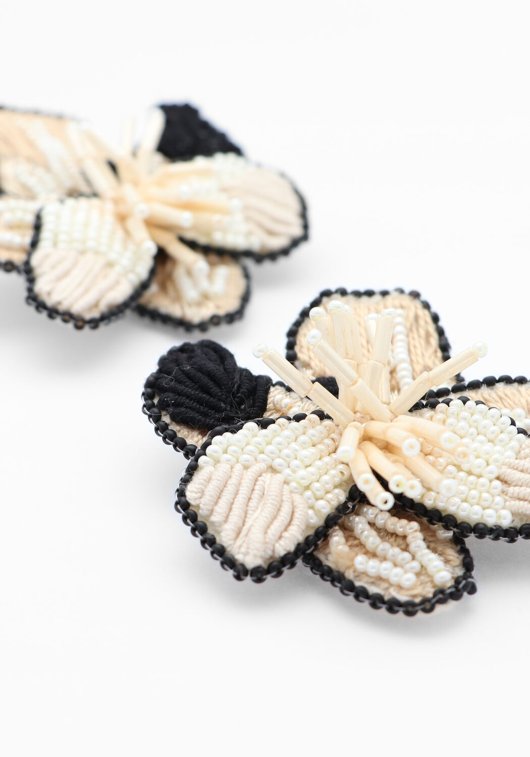 Beige PAULIE POCKET Oorbellen BO BLOSSOM EARRINGS - large