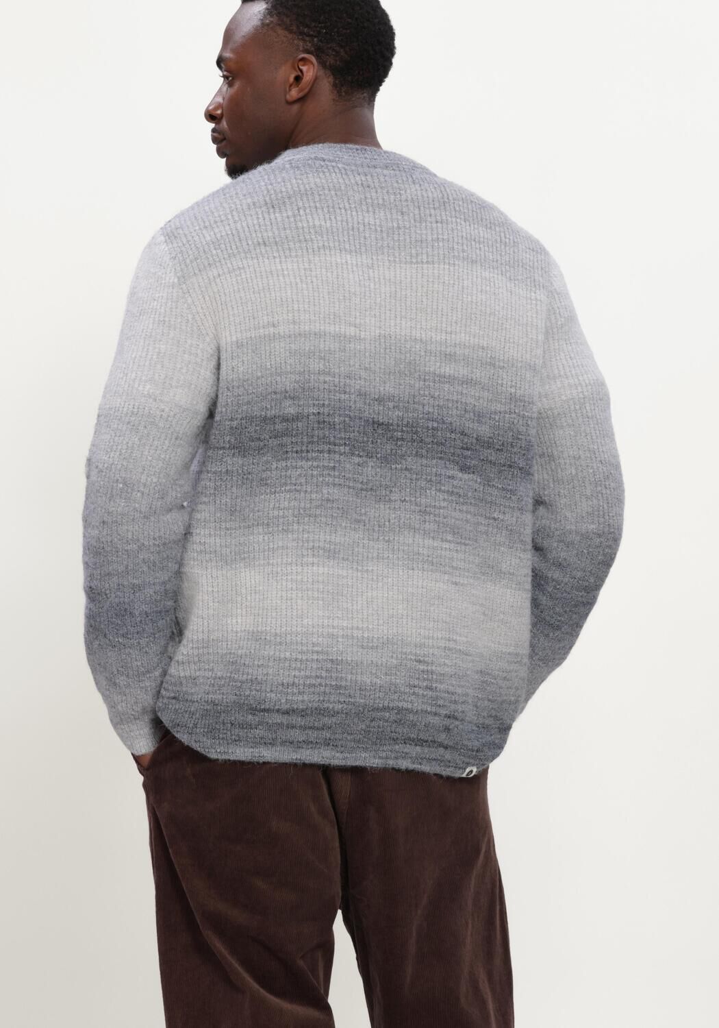 Grijze ANERKJENDT Trui AKSINUS SPACE DYE KNIT - large