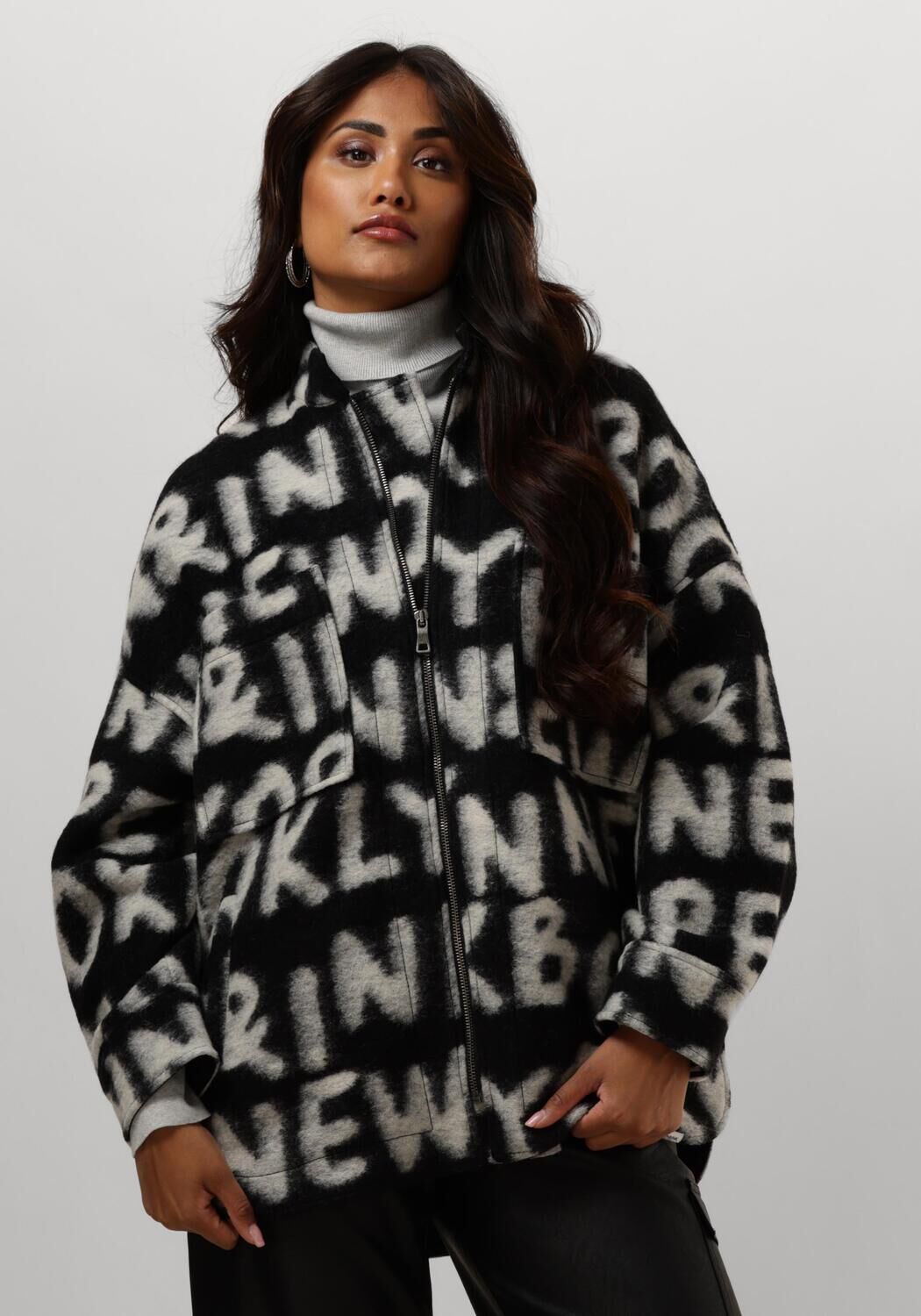 PENN & INK Dames Jassen 542 Coat Aop Zwart