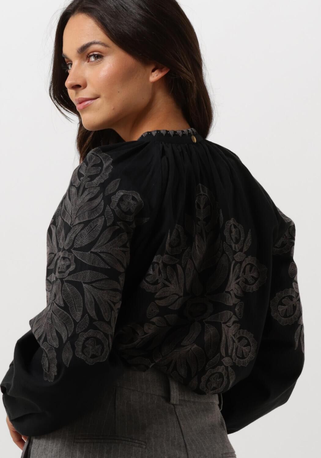 ANTIK BATIK Dames Blouses Eglantine Blouse Zwart