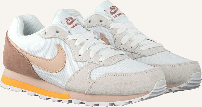 Witte NIKE Lage sneakers MD RUNNER 2 WMNS Witte NIKE Lage sneakers MD RUNNER 2 WMNS - large