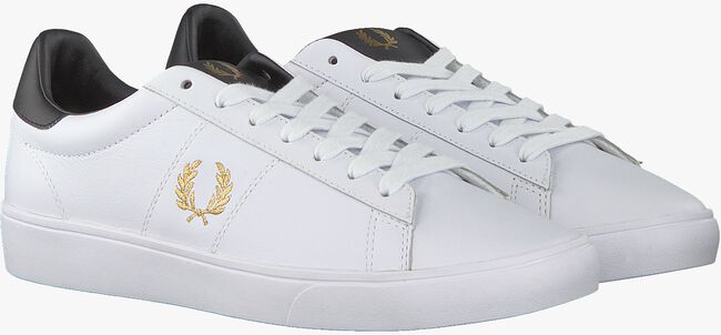 Witte FRED PERRY Lage sneakers B8255 - large