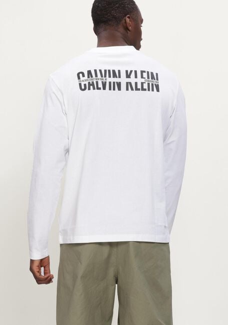 Witte CALVIN KLEIN T-shirt LS EASY 20S RETRO CALVIN BACK GR - large