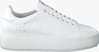 Witte NUBIKK Sneakers ELISE PERFO - medium