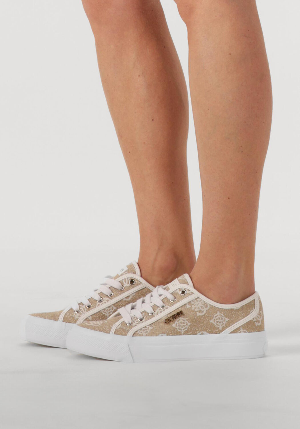 Beige GUESS Lage sneakers JELEXA - large