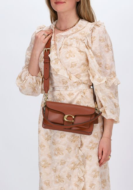 Cognac COACH Schoudertas POLISHED TABBY SHOULDER BAG Cognac COACH Schoudertas POLISHED TABBY SHOULDER BAG - large