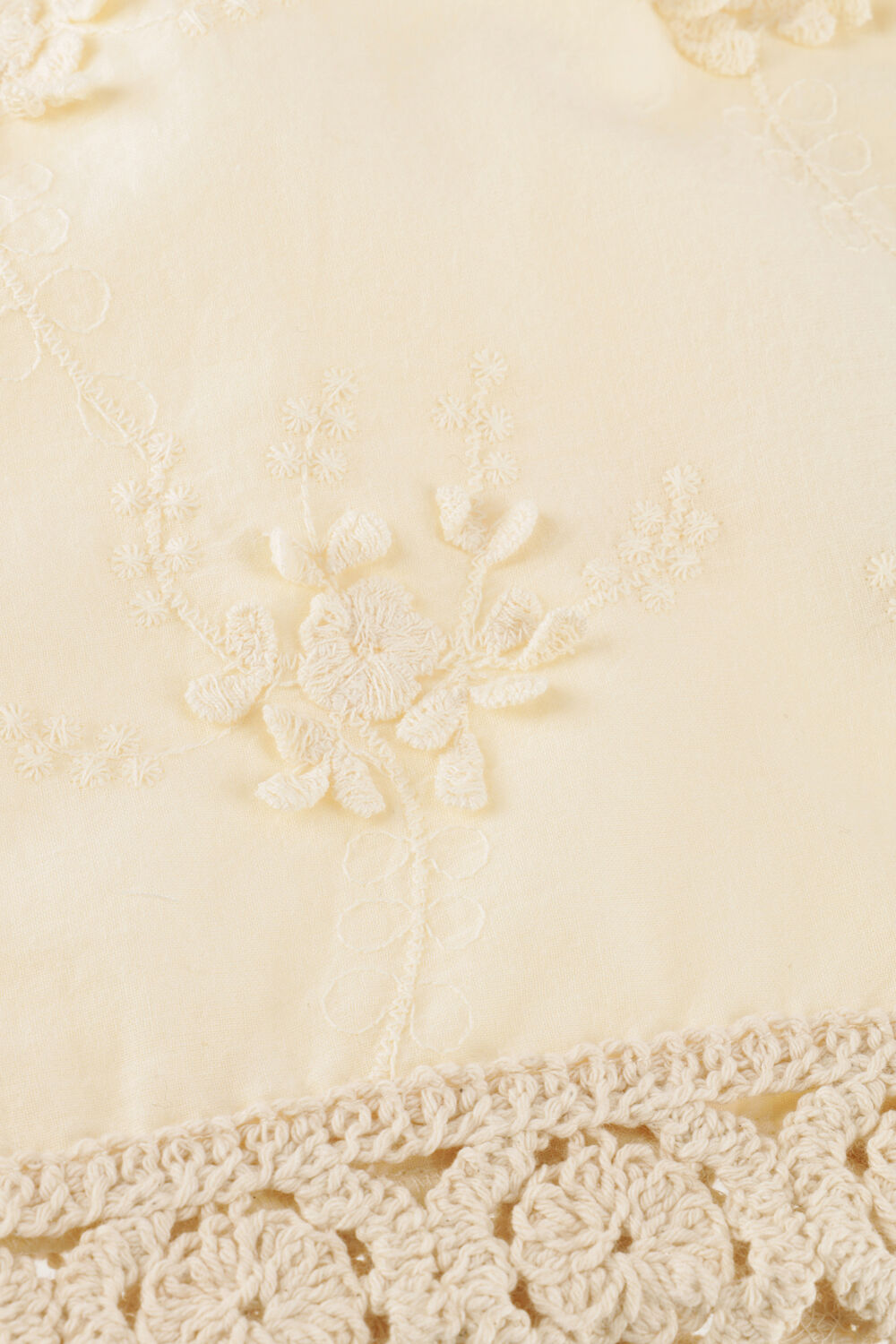 Creme LIKE FLO Korte broek FANNY EMBROIDERY SHORT - large