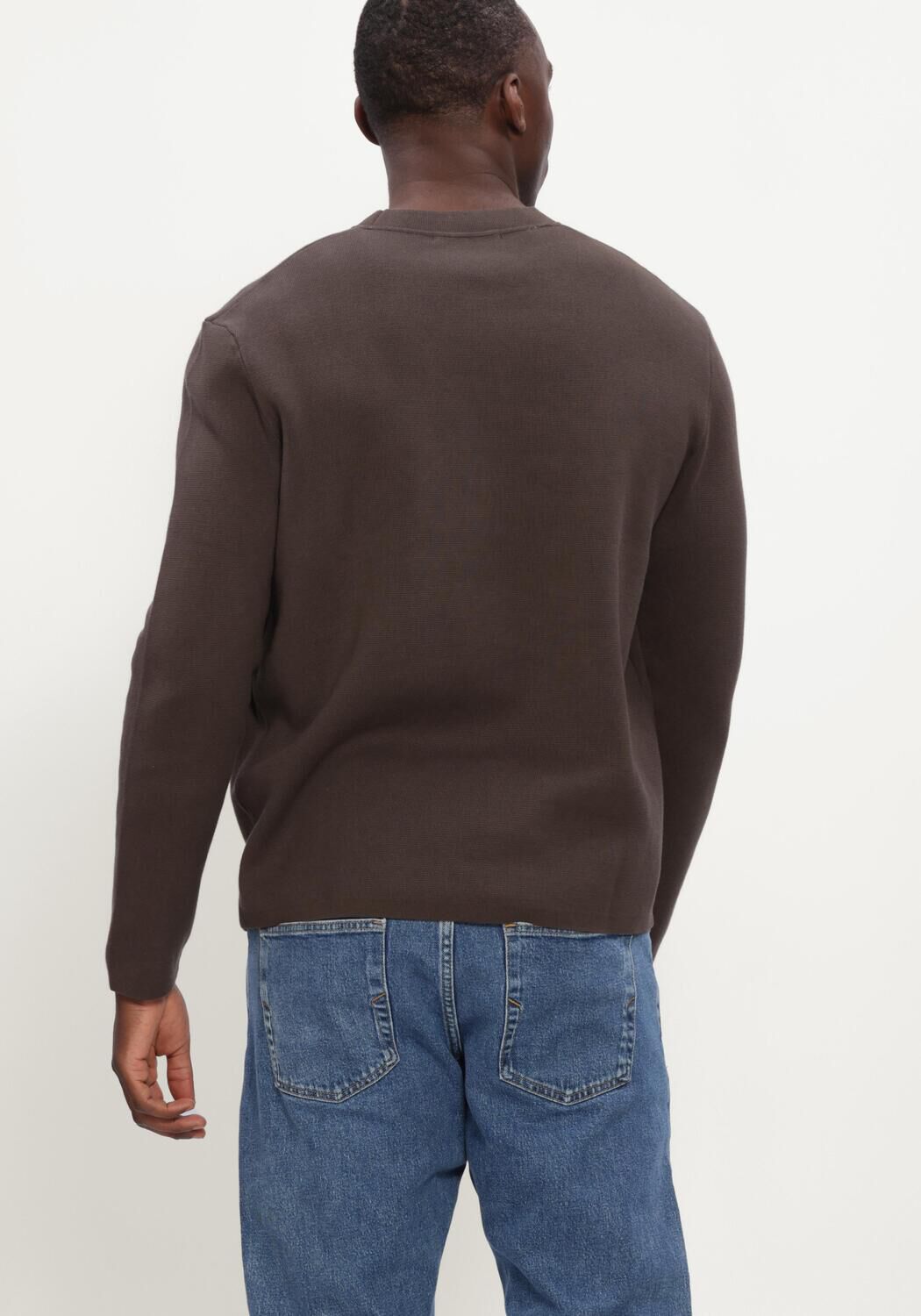 Bruine SELECTED MEN Sweater SLMMIKE LIGHT LS KNIT CREW NECK - large