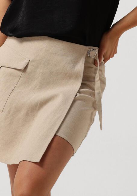 Beige ANOTHER LABEL Korte broek GWEN SKORT - large