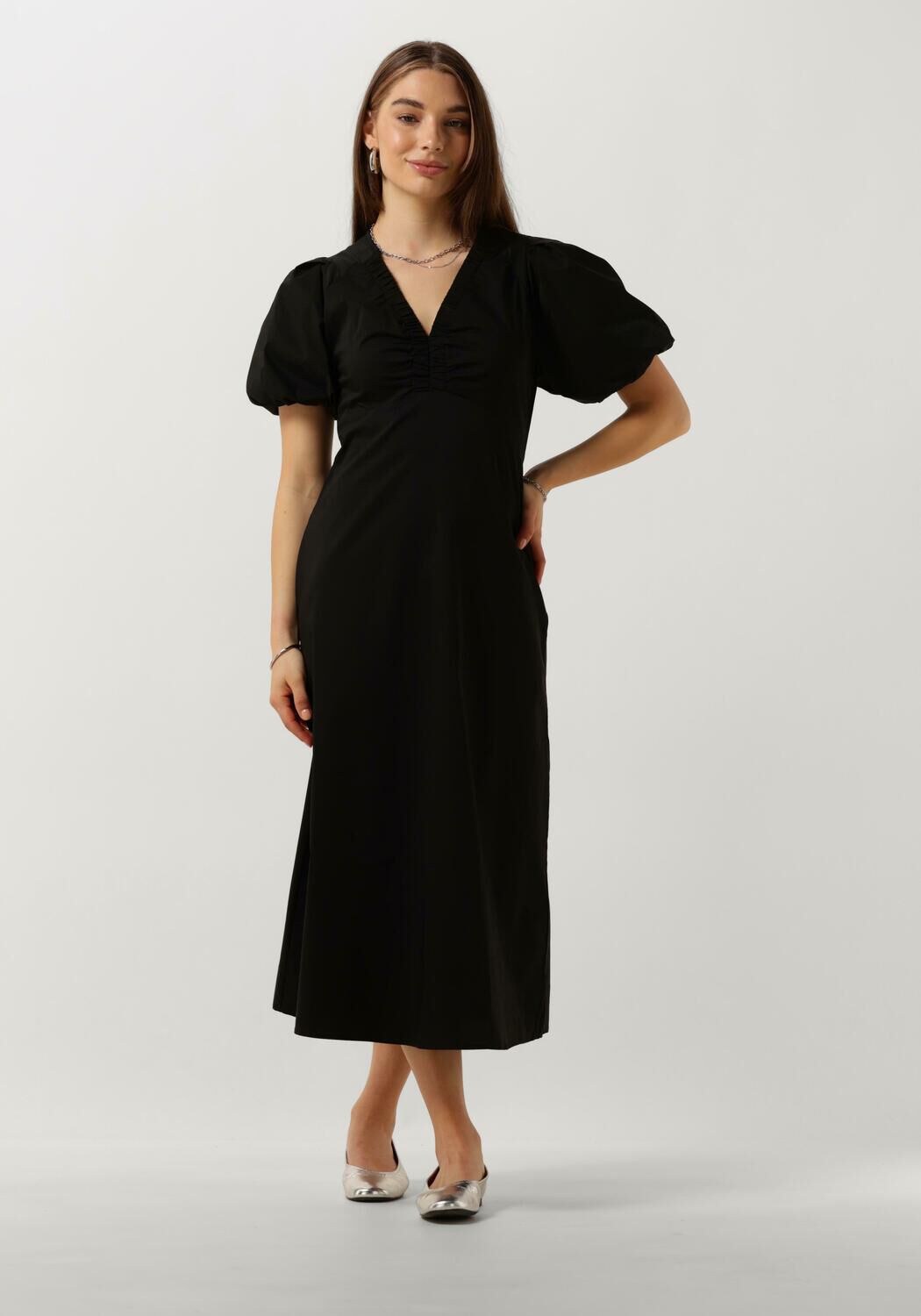 zwarte neo noir midi jurk illana poplin dress