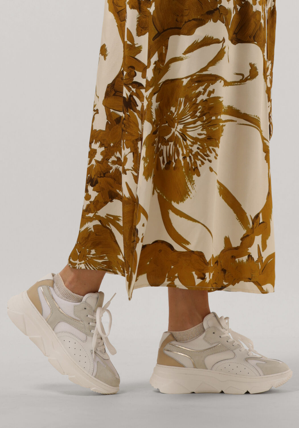 Witte NOTRE-V Lage sneakers 06-60 - large