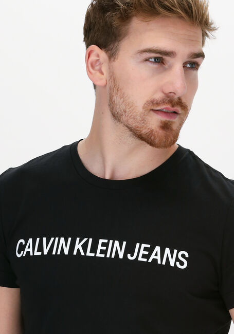 Zwarte CALVIN KLEIN T-shirt INSTITUTIONAL L - large