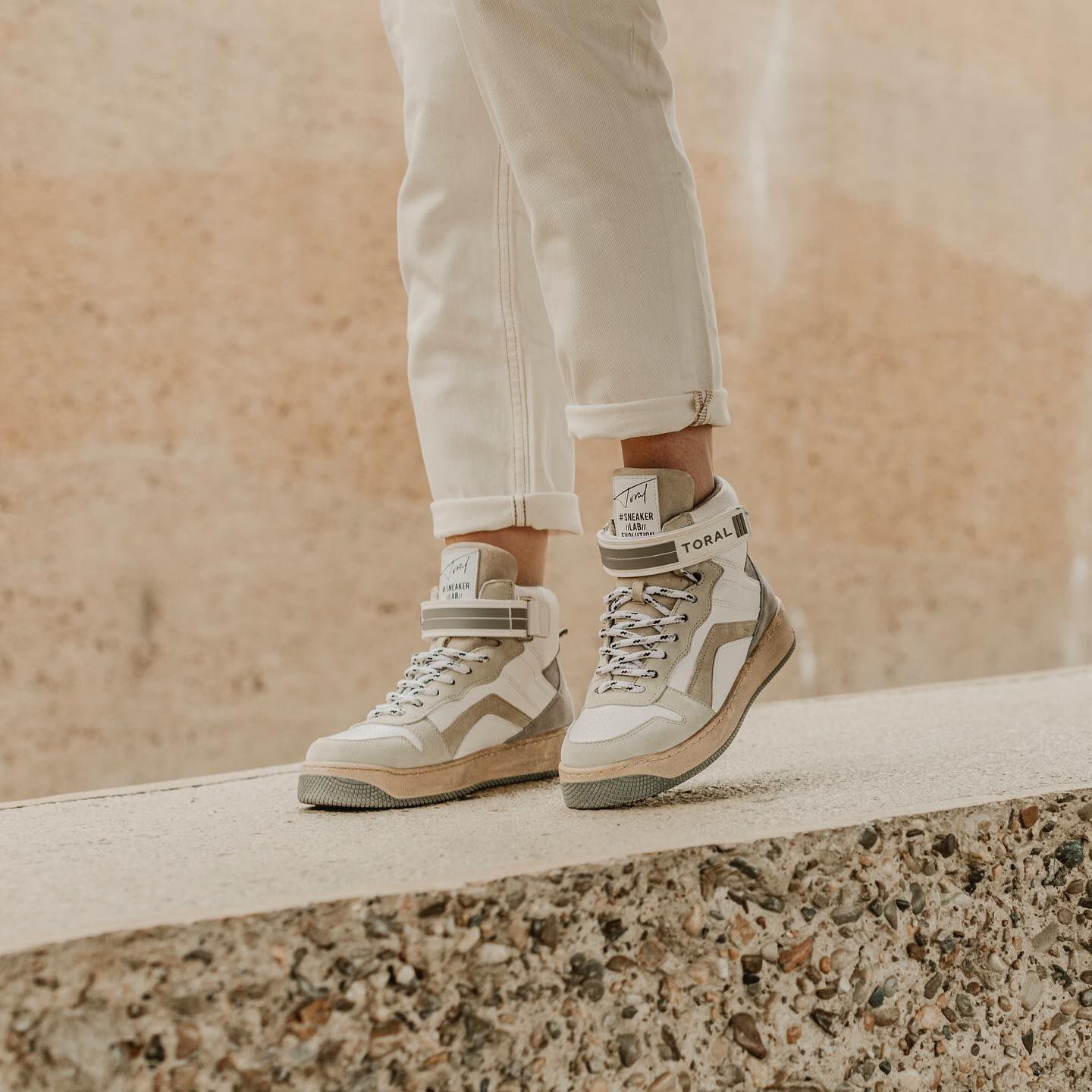 Beige TORAL Sneakers 11101 | Omoda
