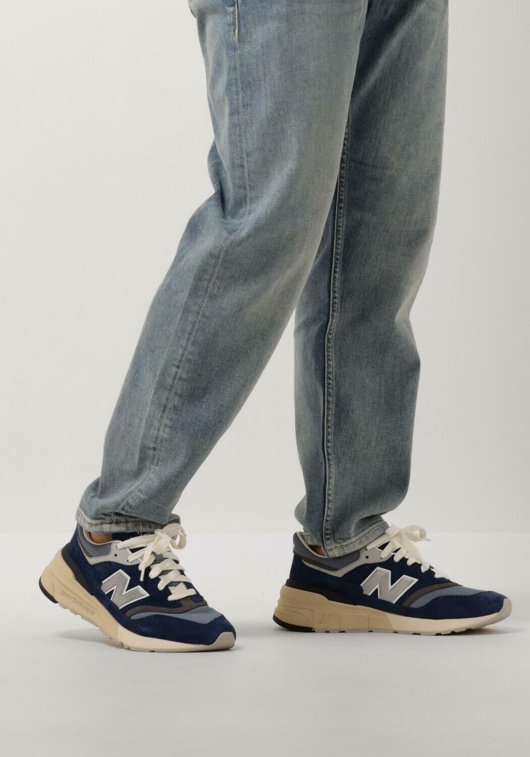blauwe new balance lage sneakers u997
