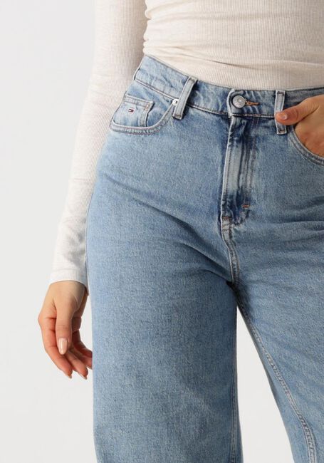 Lichtblauwe TOMMY JEANS Wide jeans CLAIRE HR WD AI4116 - large