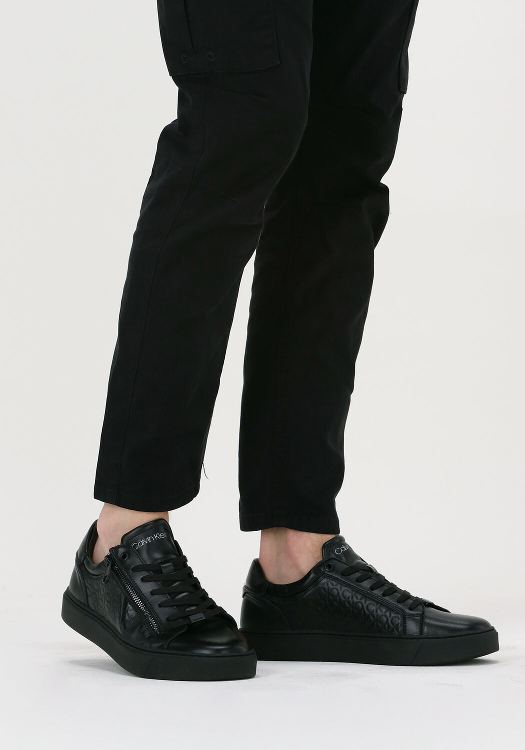 Zwarte CALVIN KLEIN Lage sneakers LOW TOP LACE UP WITH ZIP - large