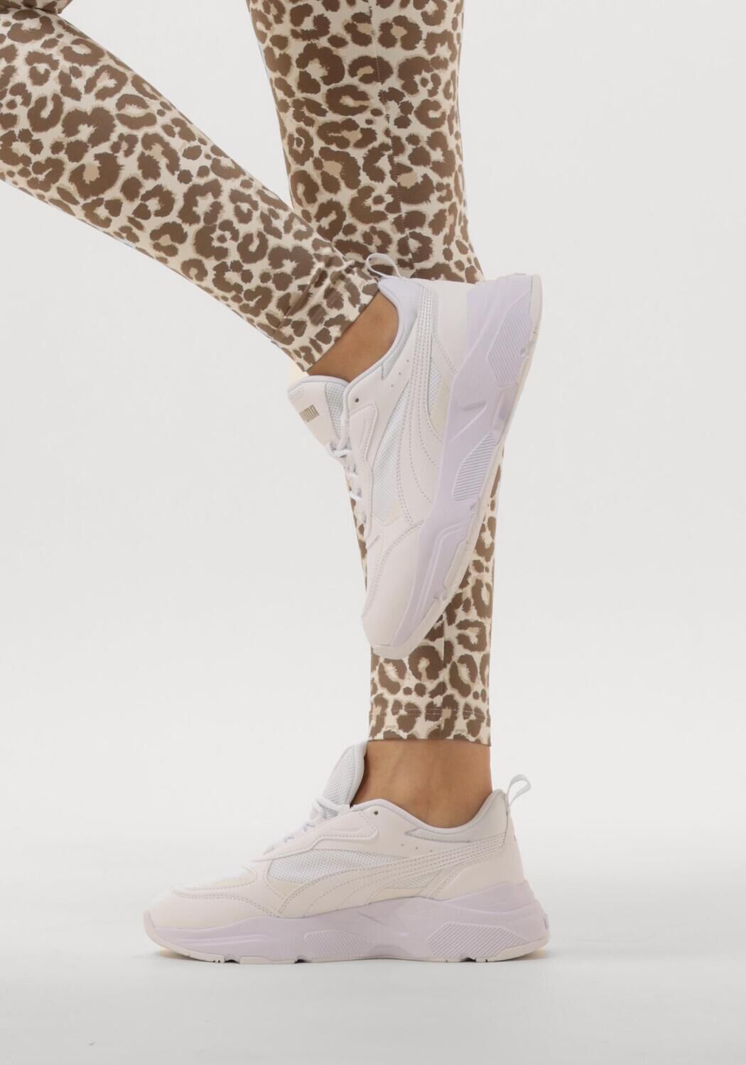 Witte PUMA Lage sneakers CASSIA - large
