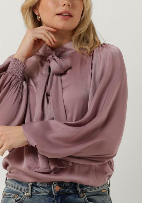 Paarse SUMMUM Blouses PUSSYBOW TOP DRAPEY SATIN - large