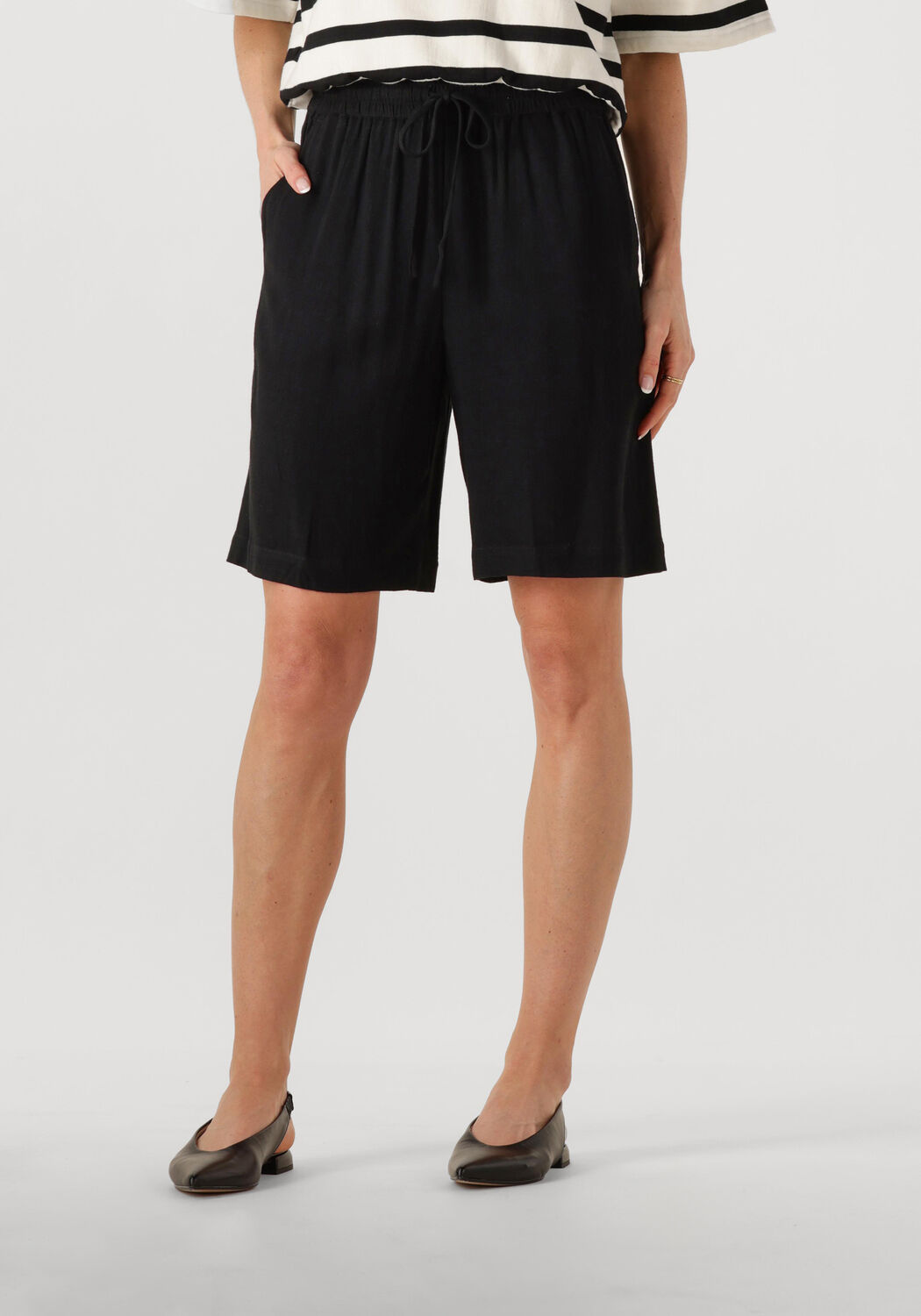 SELECTED FEMME Dames Broeken Slfviva Mw Shorts Zwart