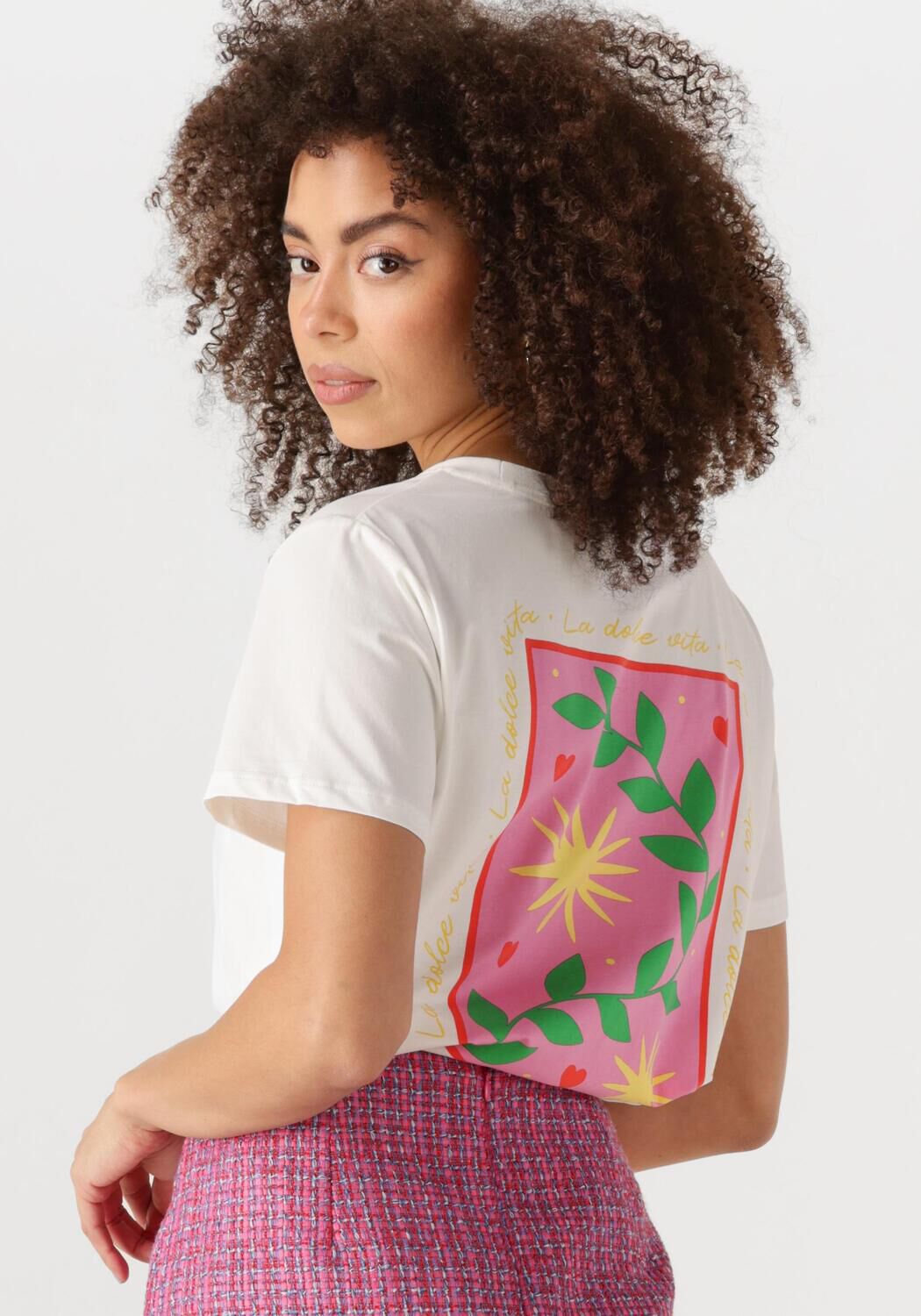 YDENCE Dames Tops & T-shirts T-shirt La Dolce Vita Wit