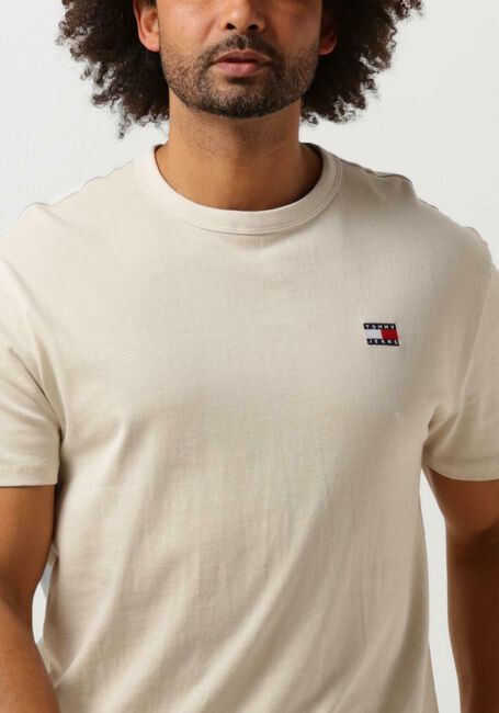 Beige TOMMY JEANS T-shirt TJM REG BADGE TEE EXT - large