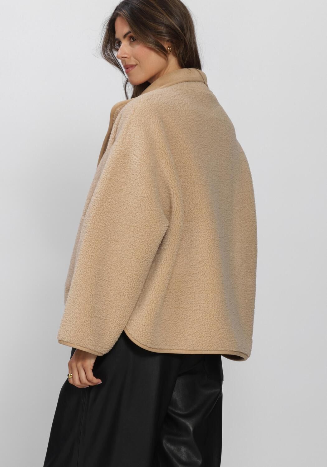 KNIT-TED Dames Jassen Jill Jacket Beige