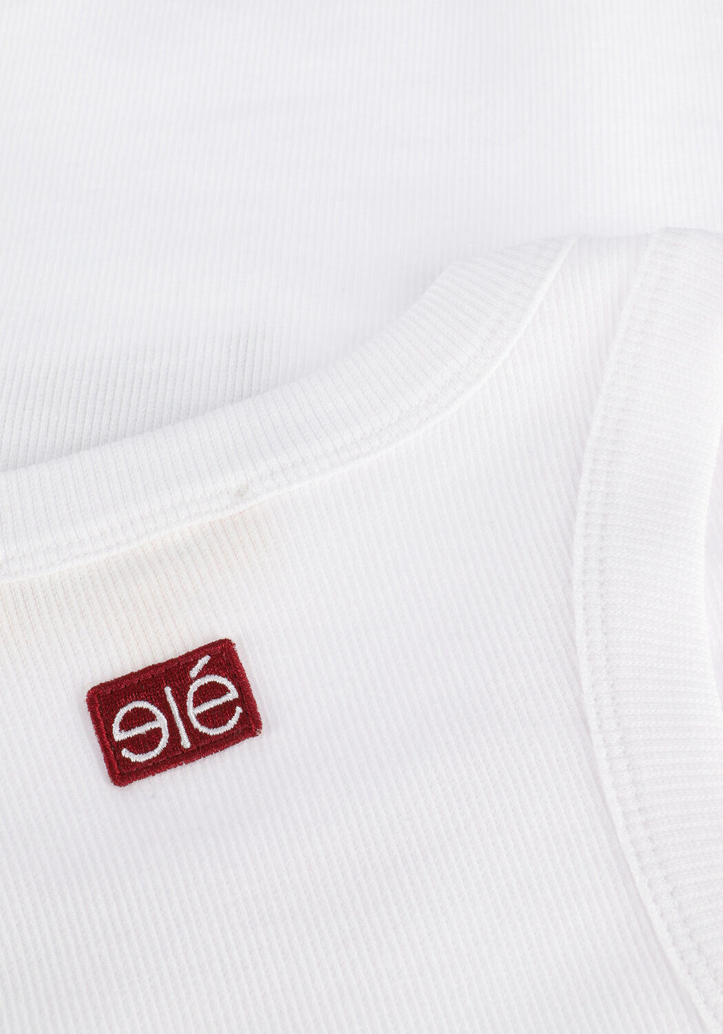 Witte ESM&Eacute; STUDIOS Top BLOSSOM RACERBACK RIB TANK - large