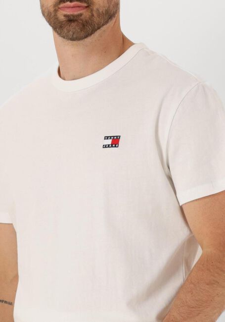 Witte TOMMY JEANS T-shirt TJM REG BADGE TEE EXT - large