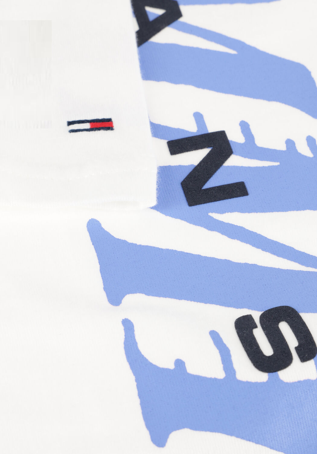 Witte TOMMY JEANS T-shirt TJM REG VINTAGE LA BCK SS T EXT - large