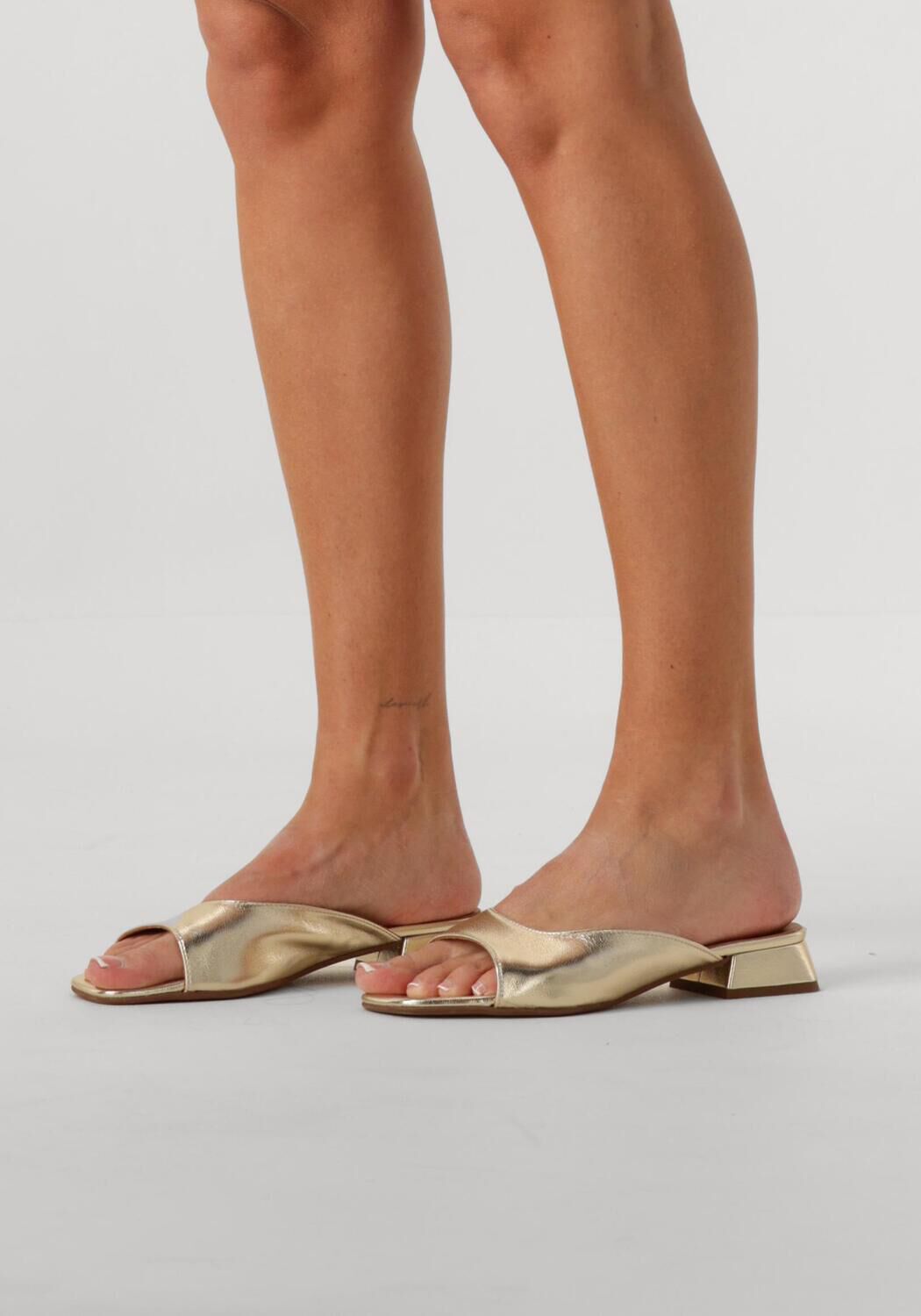 Gouden CTWLK Slippers VILLA - large