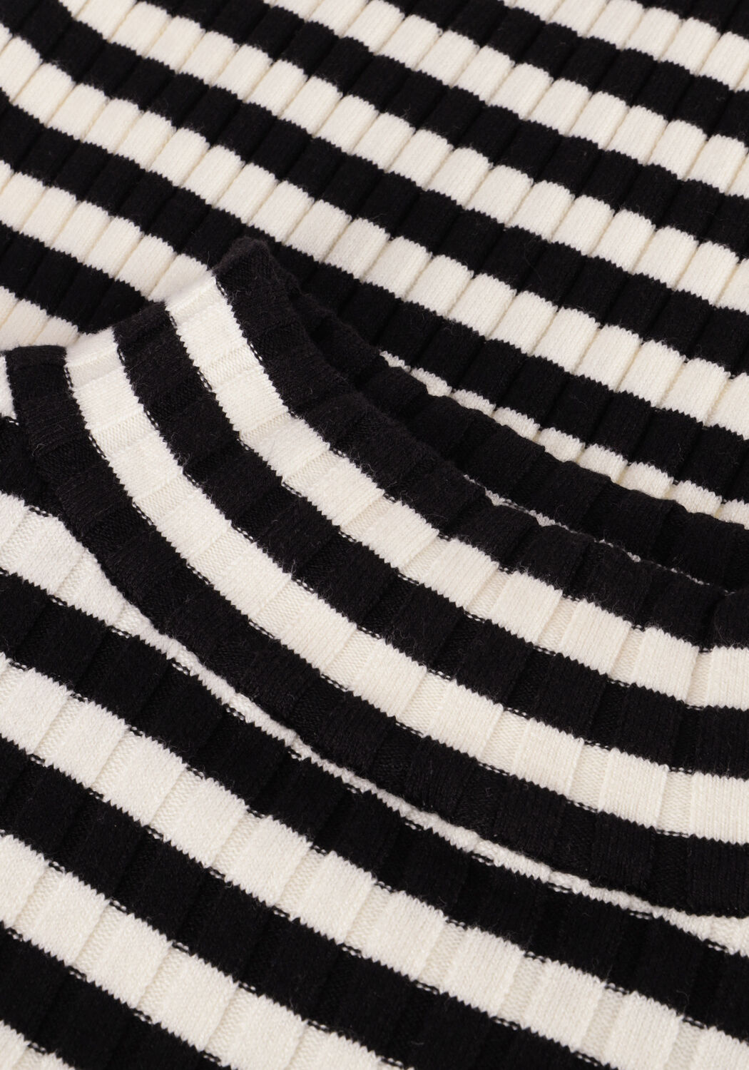 Witte EDITED Tops & T-shirts JANNICE JUMPER - large