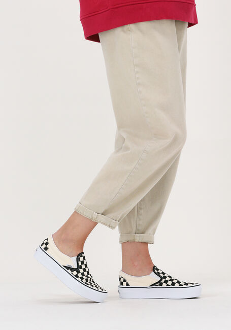 Beige VANS Lage sneakers UA CLASSIC SLIP ON WMN Beige VANS Lage sneakers UA CLASSIC SLIP ON WMN - large