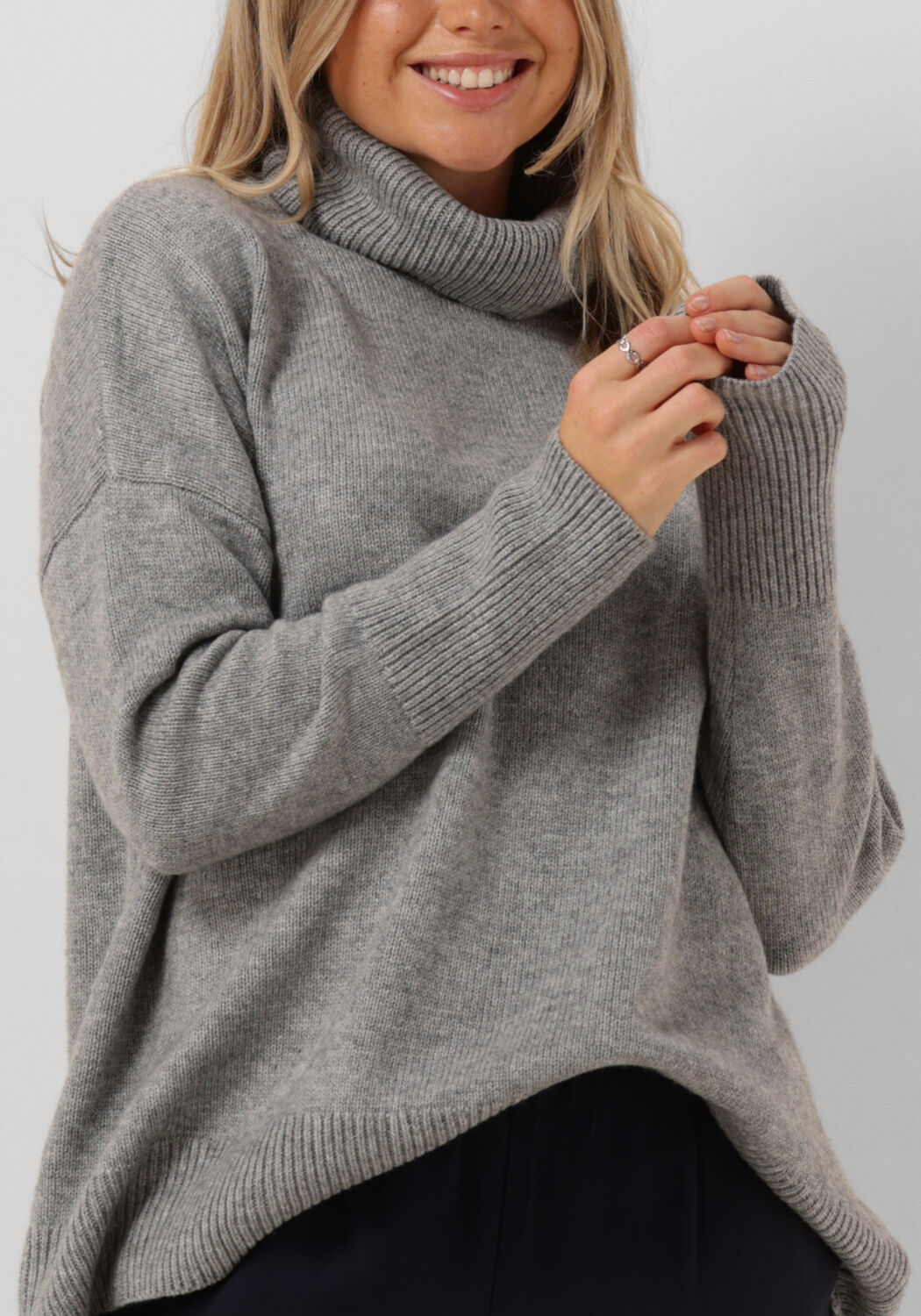grijze co couture coltrui maja roll neck