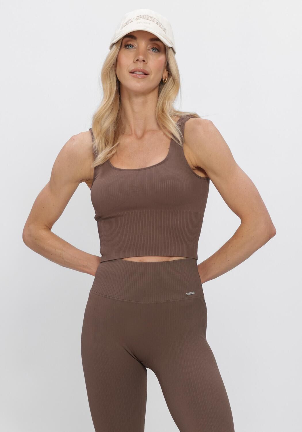 Bruine AIM'N Sporttops RIBBED SEAMLESS SHAPING BRALETTE - large